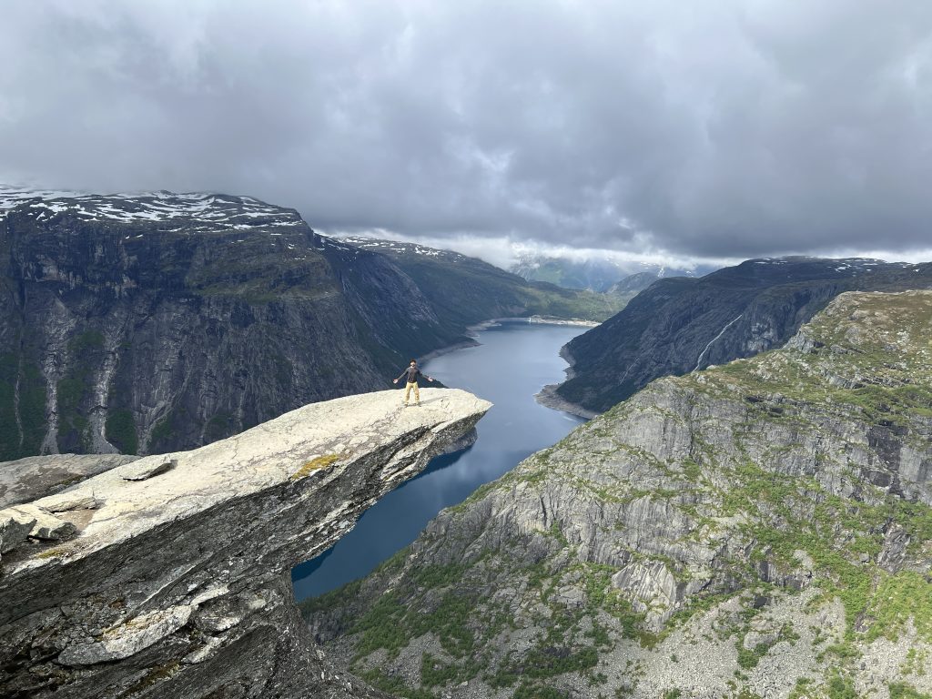 trolltunga-odda-norway